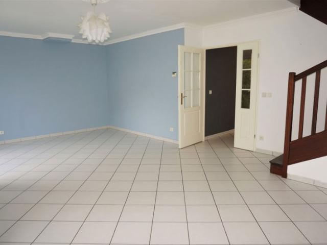 Maison 6 pièce s 104,96 m2