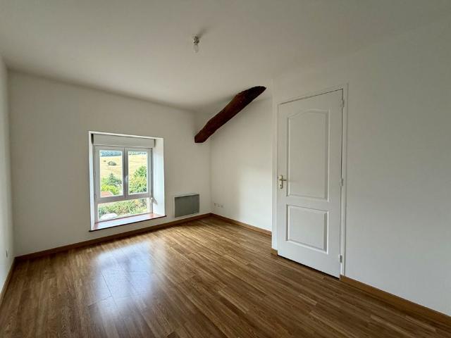 MAISON 6 PIÈCE S 135.63 M2 SURY