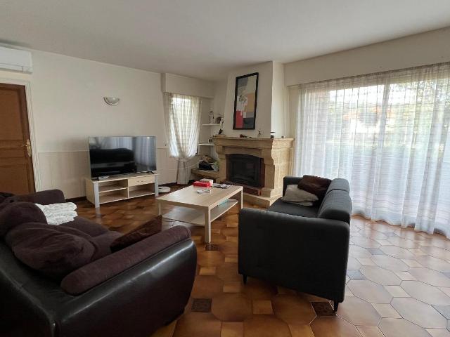 Maison 6 pièce s 1 chambre s 130.9 m²