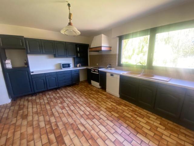 Maison 6 pièce s 4 chambre s 190 m²