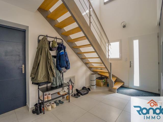 Maison 6 Pieces/4 Chambres/143M2 Sur Terrain 426M2 143m² Is sur Tille