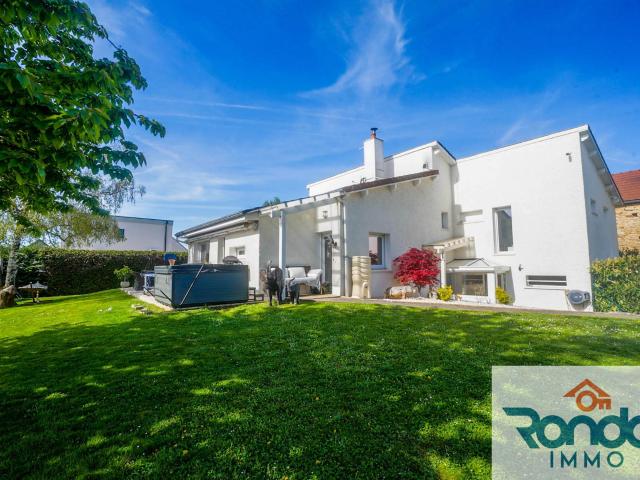 Maison 6 Pieces/4 Chambres/170 M2 Sur Terrain De 1000 M2 Env. 170m² Marsannay le Bois