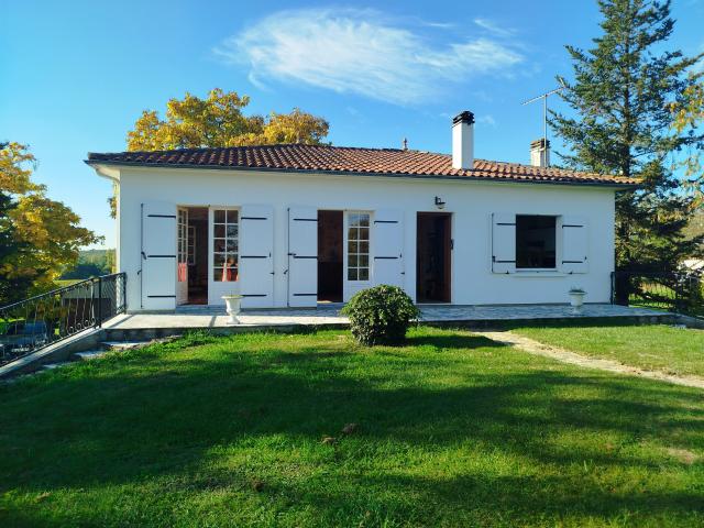 Maison 6 pièces 3 105 m²