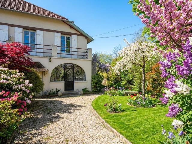 Maison 6 pièces 105 m²