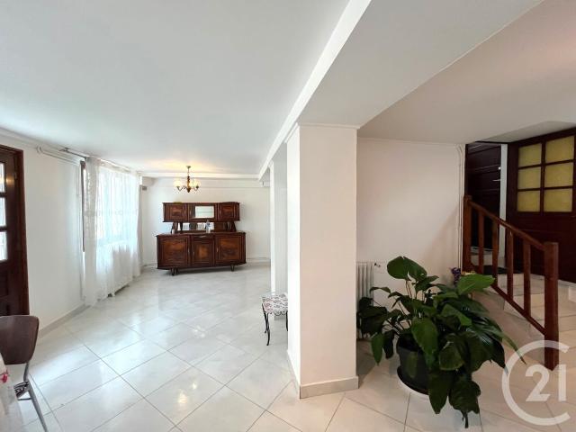 Maison 6 pièces 105 m²