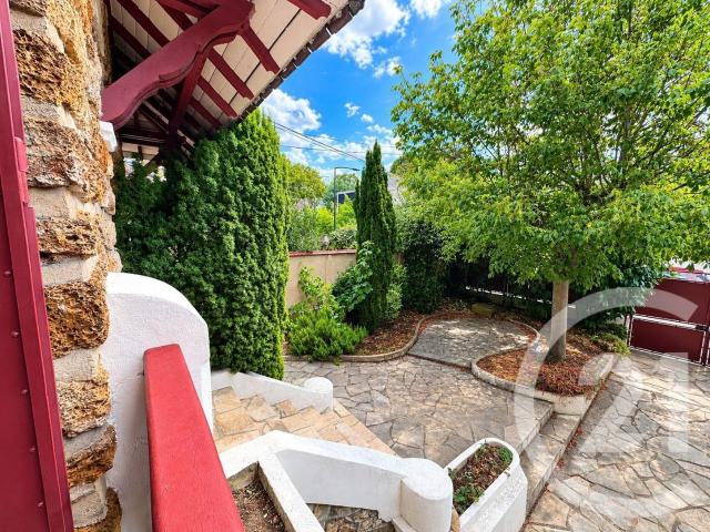 Maison 6 pièces 105 m²