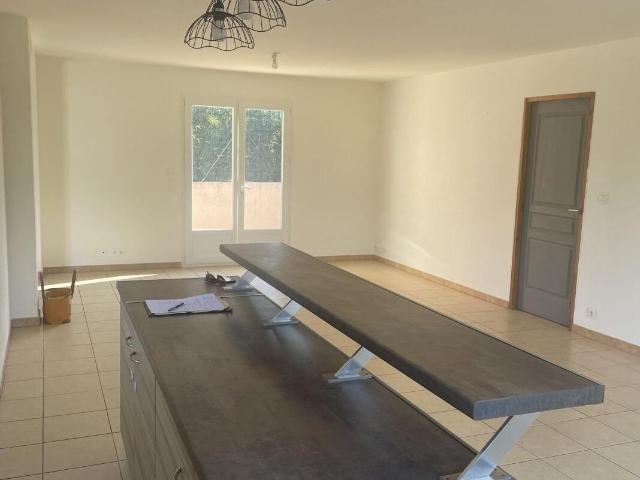 Maison 6 pièces, 105 m² à louer à Les Mages 30960