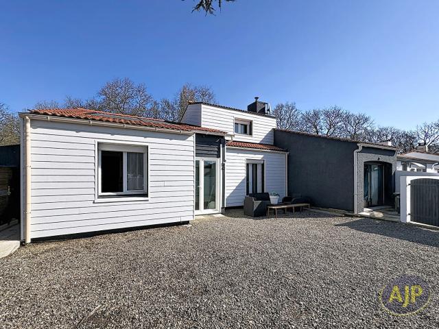 Maison 6 pièces 106 m²