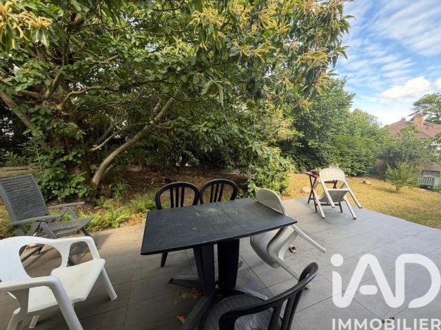 Maison 6 pièces, 106 m² à louer à Sainte Geneviève des Bois 91700