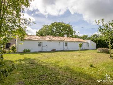 85300, La Coëtière, Vendée - Cheminée