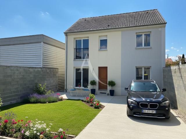 Maison 6 pièces 109 m²