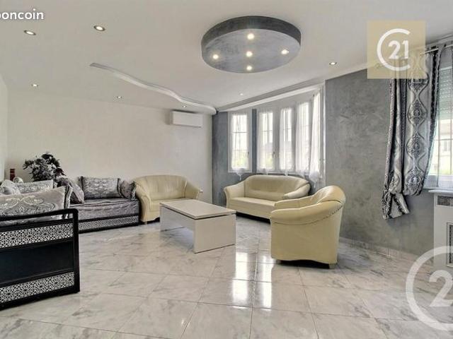 Maison 6 pièces 109 m²