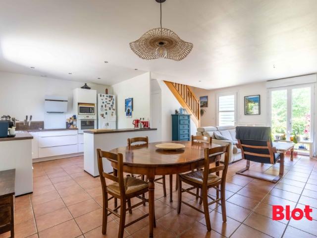 Maison 6 pièces 100 m²