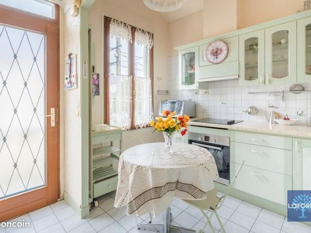 Maison 6 pièces 100 m²