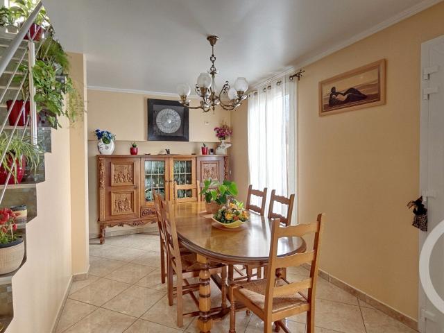 Maison 6 pièces 101 m²