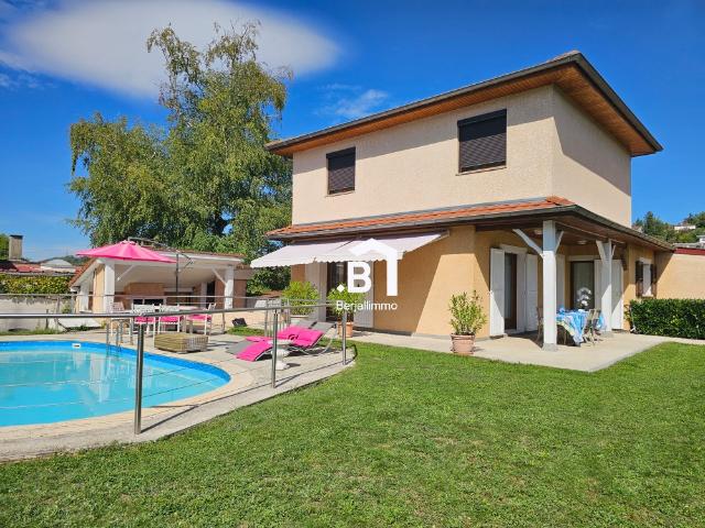 Maison 6 pièces 102 m²