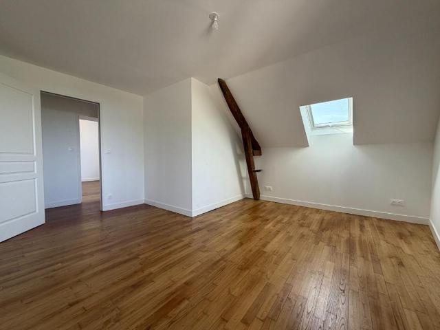 Maison 6 pièces, 115 m² à louer à La Chapelle sur Erdre 44240