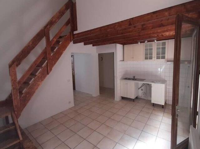 Maison 6 pièces, 116 m² à louer à Bordeaux 33000