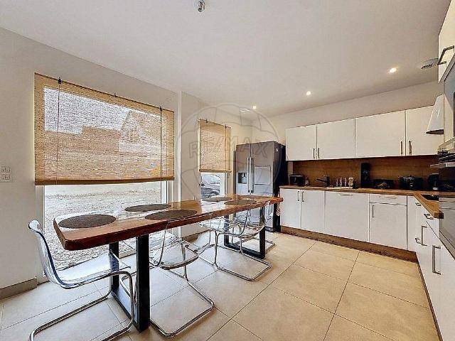 Maison 6 pièces 117 m²
