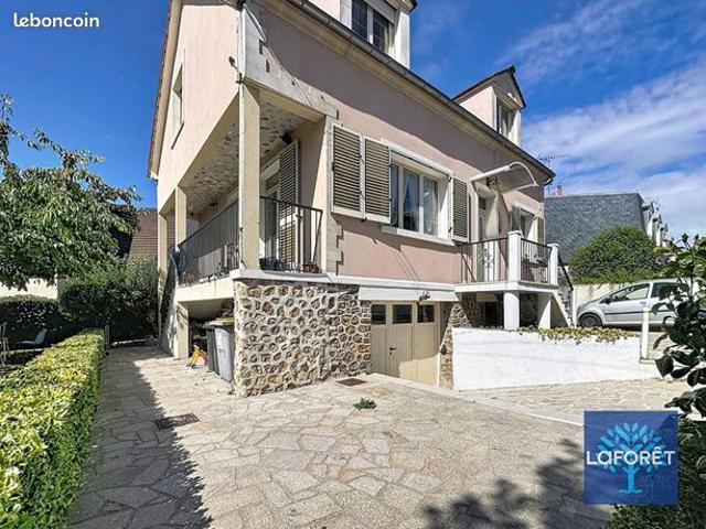 Maison 6 pièces 117 m²