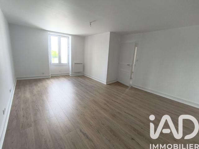 Maison 6 pièces, 119 m² à louer à La Mothe Saint Héray 79800