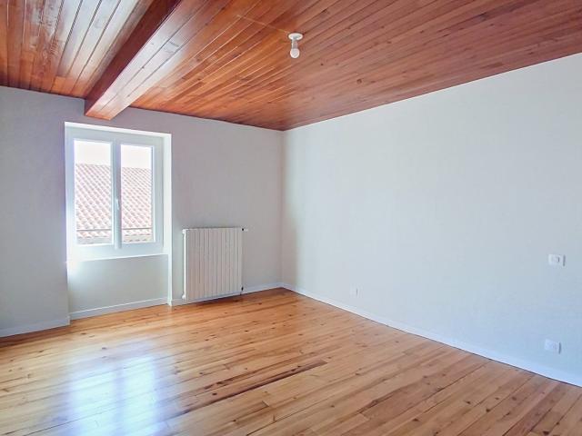 Maison 6 pièces, 110 m² à louer à Teillet 81120