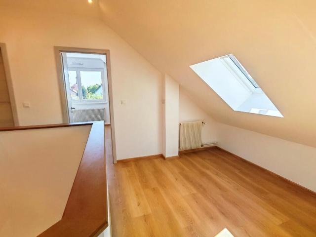 Maison 6 pièces, 110 m² à louer à Weyersheim 67720