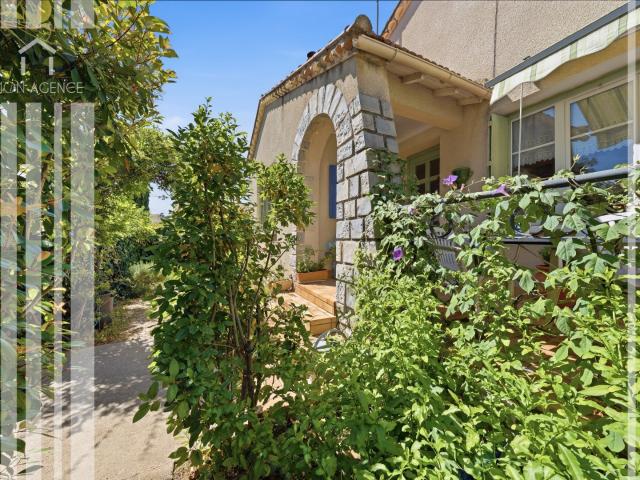 Maison 6 pièces 111 m²