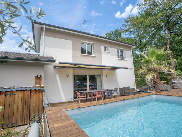 Maison 6 pièces 111 m²