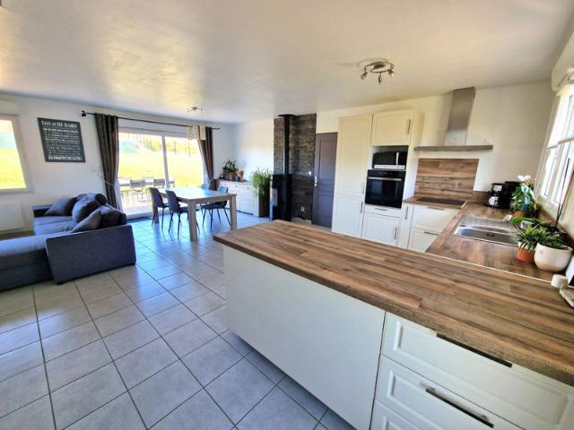 Maison 6 pièces, 126 m2 habitables, avec vie de plain pied
