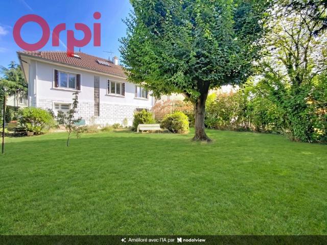 Maison 6 pièces 126 m²