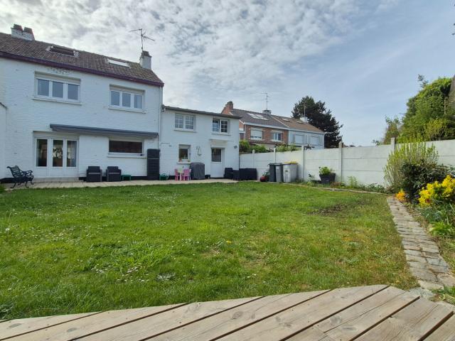 Maison 6 pièces 126 m²