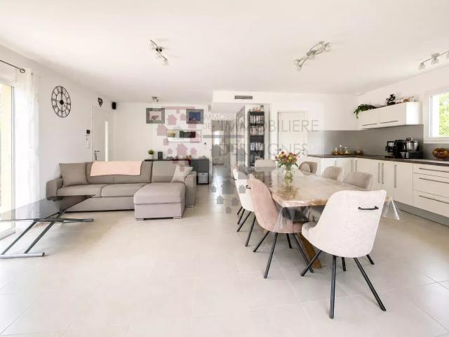 Maison 6 pièces 126 m²