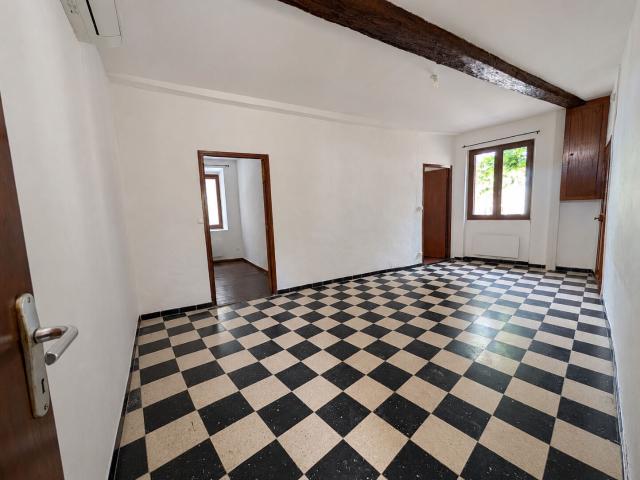 Maison 6 pièces, 126 m² à louer à Pompignan 30170