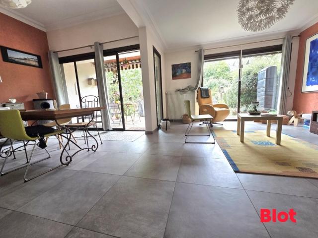 Maison 6 pièces 120 m²