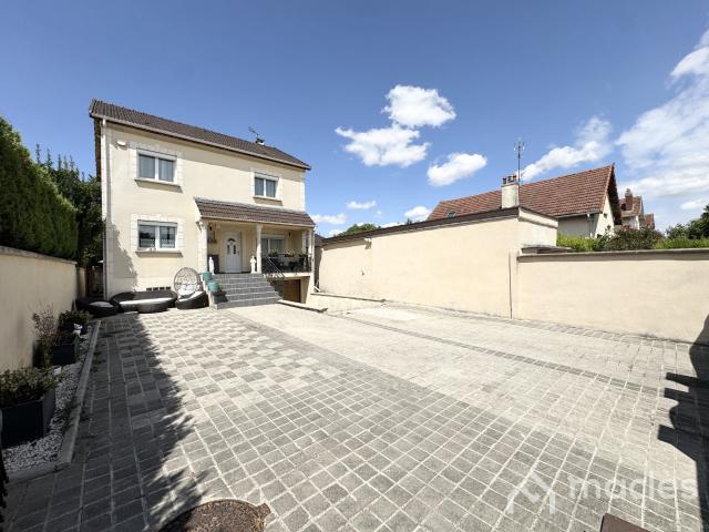 Maison 6 pièces 120 m²