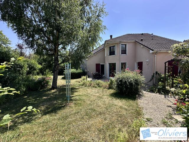 Maison 6 pièces 121 m²