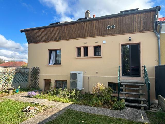 Maison 6 pièces 121 m²