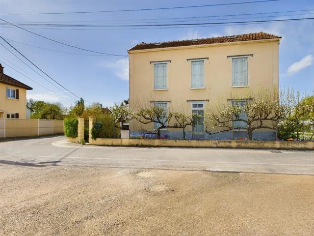 Maison 6 pièces 121 m²