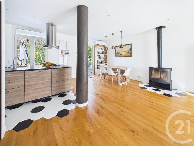 Maison 6 pièces 121 m²