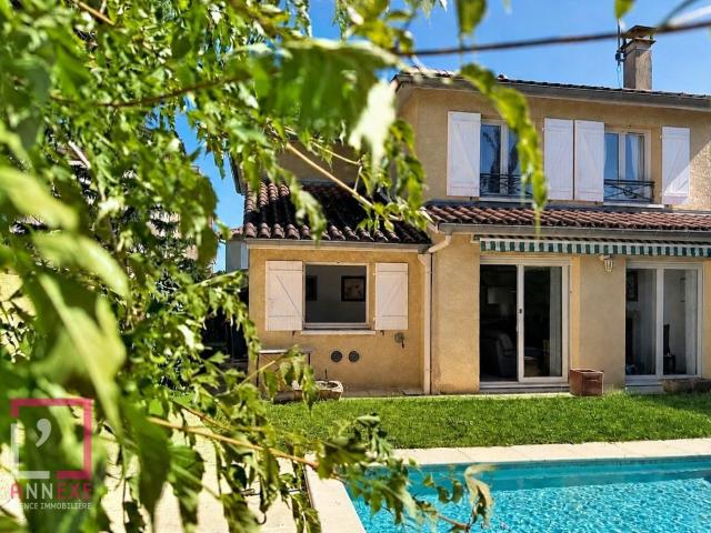 Maison 6 pièces 121 m²