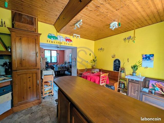 Maison 6 pièces 121 m²
