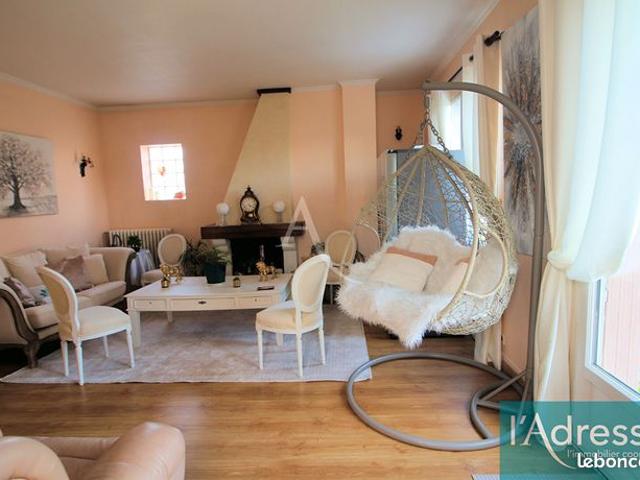 Maison 6 pièces 121 m²