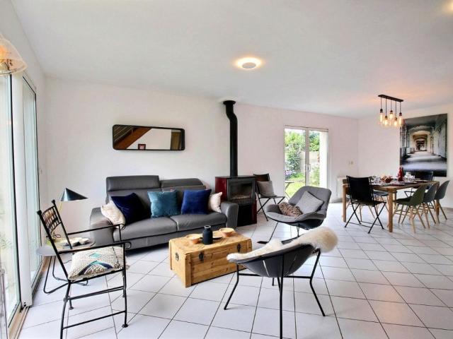 Maison 6 pièces, 121 m² à louer à Le Bono 56400