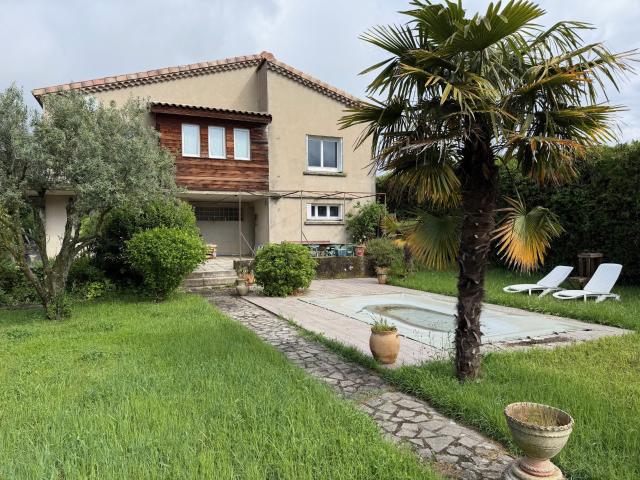 Maison 6 pièces 122 m²