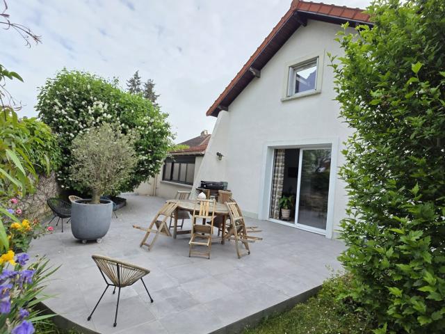 Maison 6 pièces 122 m²