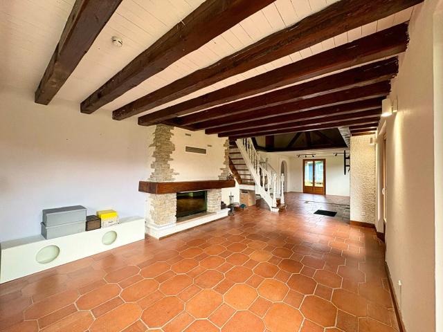 MAISON 6 PIECES 123 m2 SUR TERRAIN DE 9.9 ARES 349000 EUROS