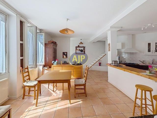 Maison 6 pièces 123 m²
