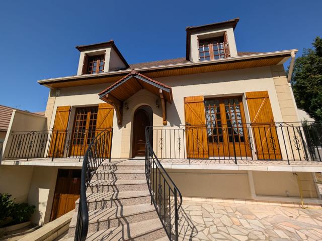 Maison 6 pièces 135 m²
