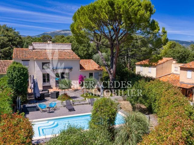 Maison 6 pièces 135 m²